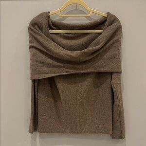 Vince Off-Shoulder Gray Sweater